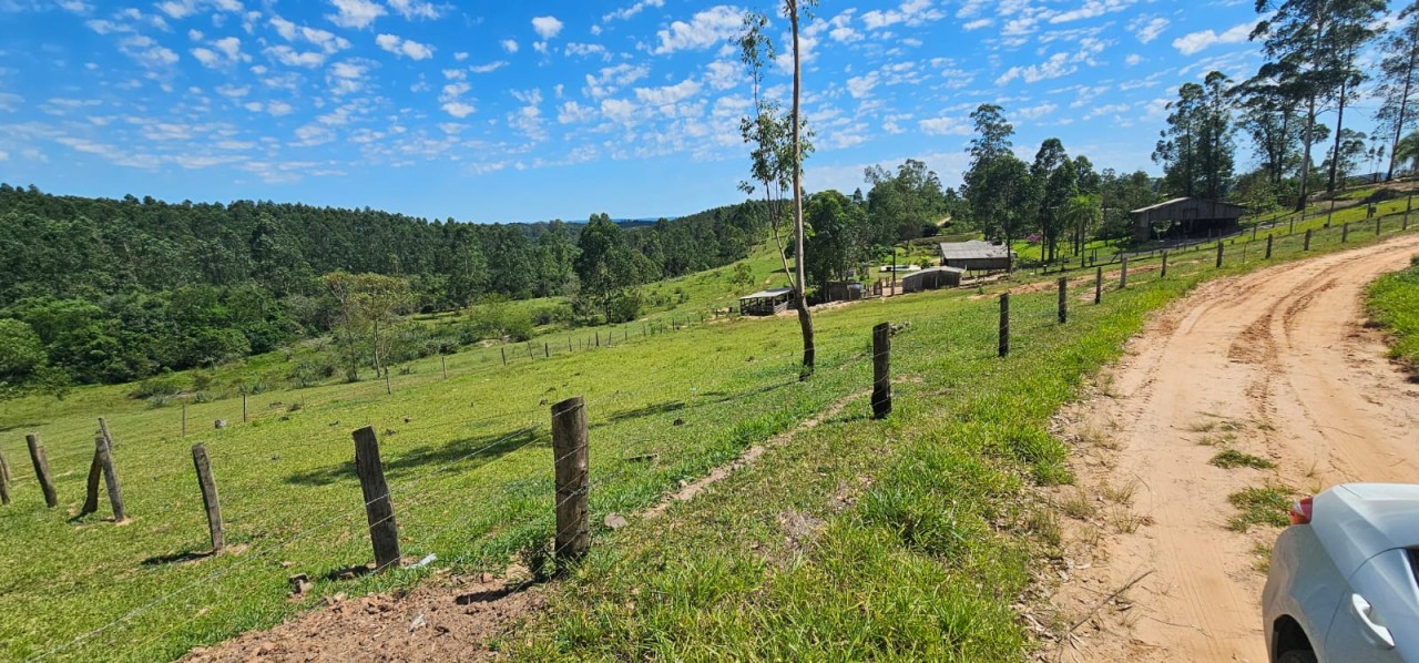 UM TERRENO DE 3.987m² NO LOTE 3 QUADRA C NO PARQUE CAMPESTRE EM SÃO SEBASTIÃO DO CAI, localizado em São Sebastião Do Caí - RS