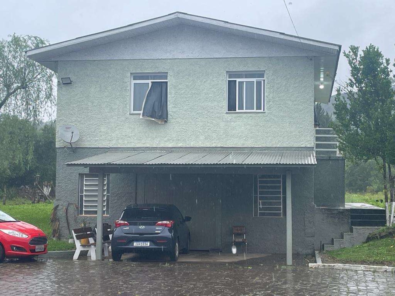 TERRENO COM ÁREA DE 36.538,00m², COM TRÊS EDIFICAÇÕES EM FARROUPILHA, localizado em Farroupilha - RS, bairro Planalto