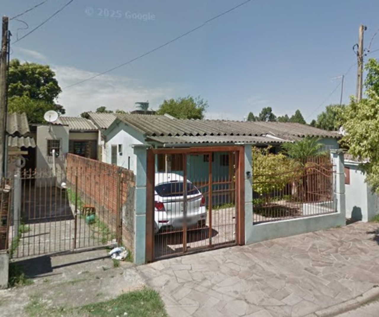 CASA NÃO AVERBADA NO BAIRRO CANUDOS NA CIDADE DE NOVO HAMBURGO
