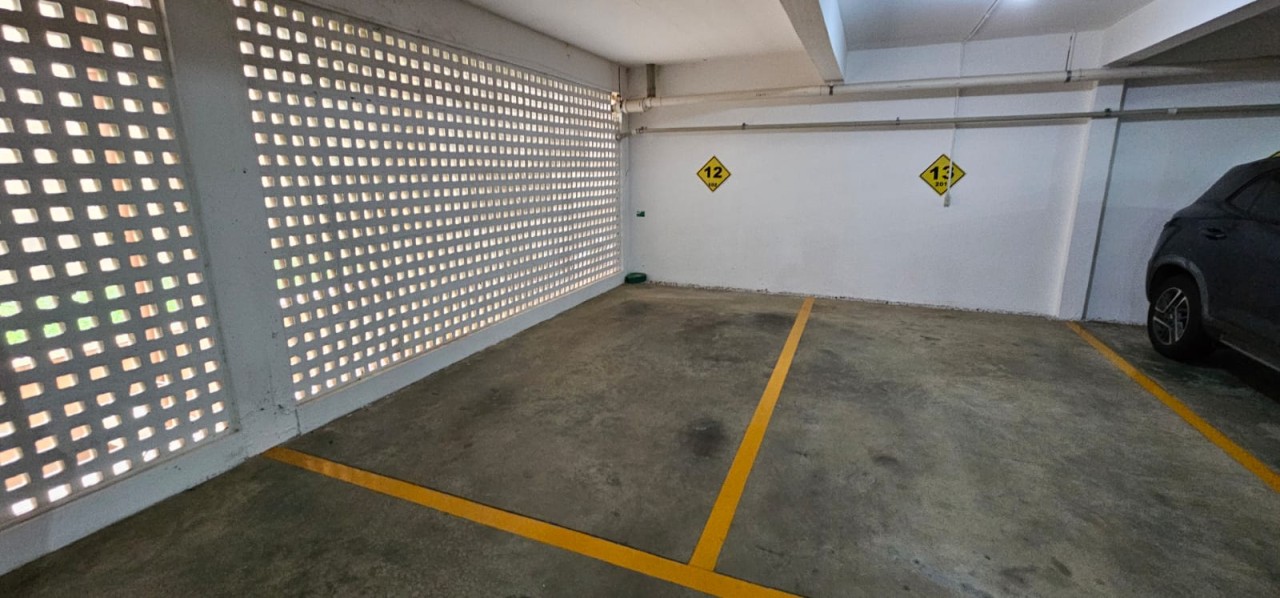 APARTAMENTO N° 102 DO RESIDENCIAL GREENPARK E TRÊS VAGAS DE GARAGEM N° 12 E N° 41 (DUPLA), localizado em Caxias Do Sul - RS