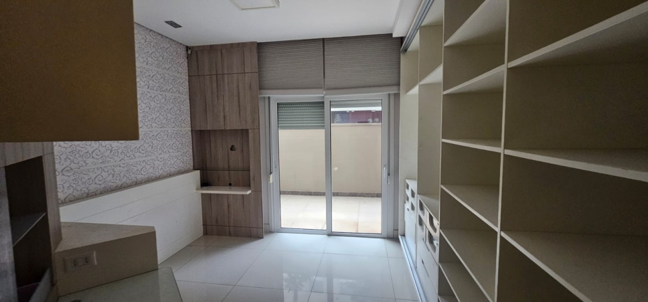 APARTAMENTO N° 102 DO RESIDENCIAL GREENPARK E TRÊS VAGAS DE GARAGEM N° 12 E N° 41 (DUPLA), localizado em Caxias Do Sul - RS