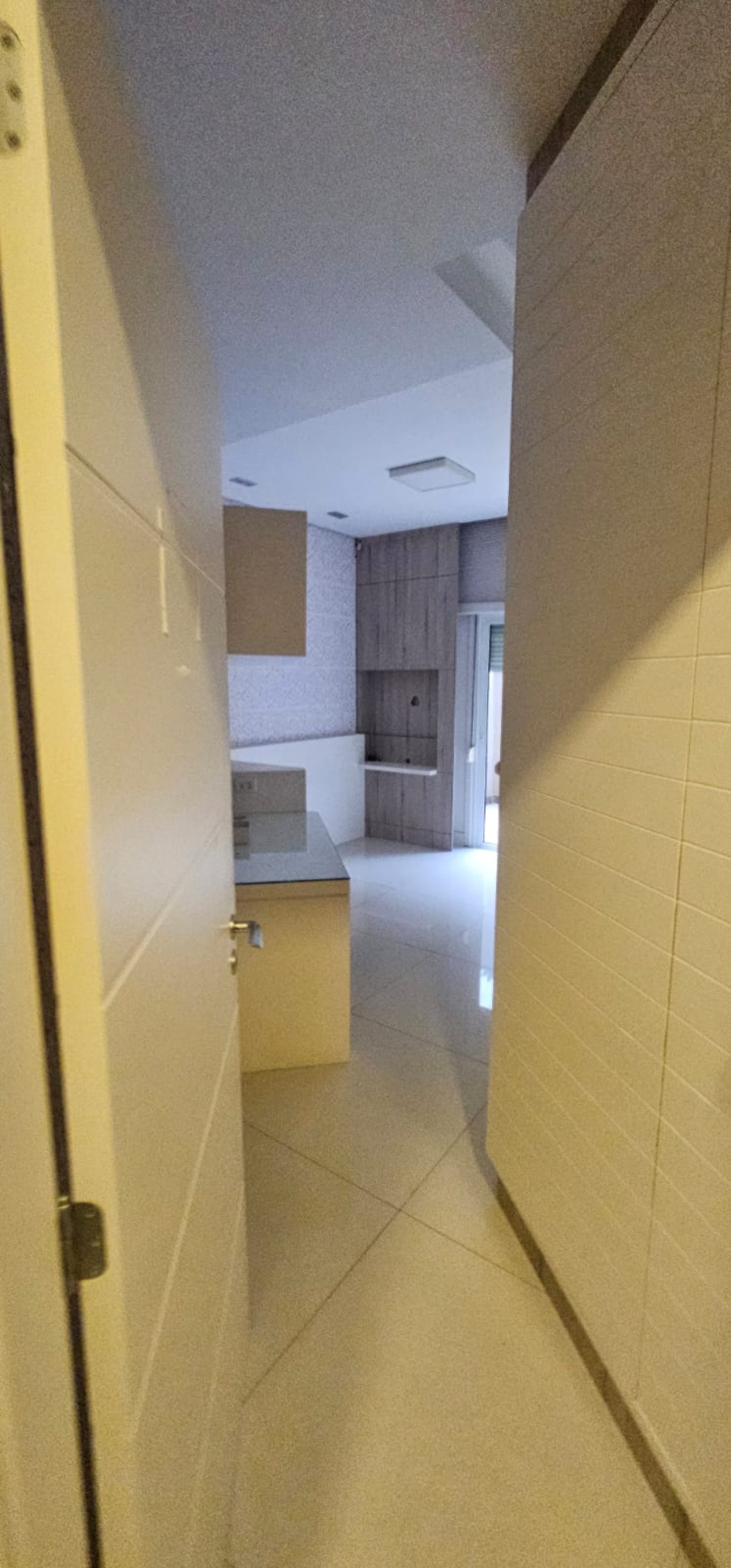 APARTAMENTO N° 102 DO RESIDENCIAL GREENPARK E TRÊS VAGAS DE GARAGEM N° 12 E N° 41 (DUPLA), localizado em Caxias Do Sul - RS