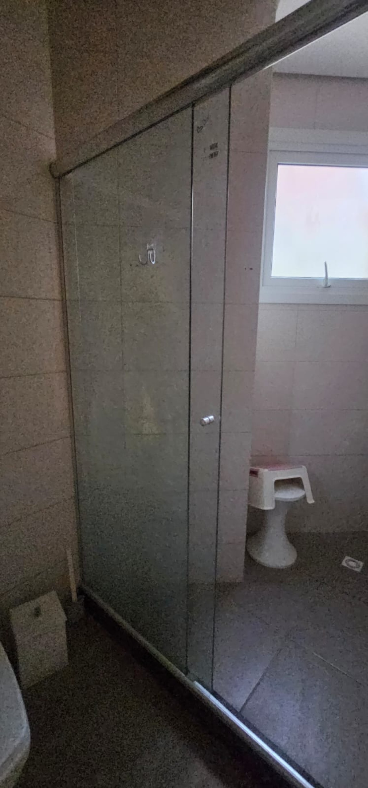 APARTAMENTO N° 102 DO RESIDENCIAL GREENPARK E TRÊS VAGAS DE GARAGEM N° 12 E N° 41 (DUPLA), localizado em Caxias Do Sul - RS