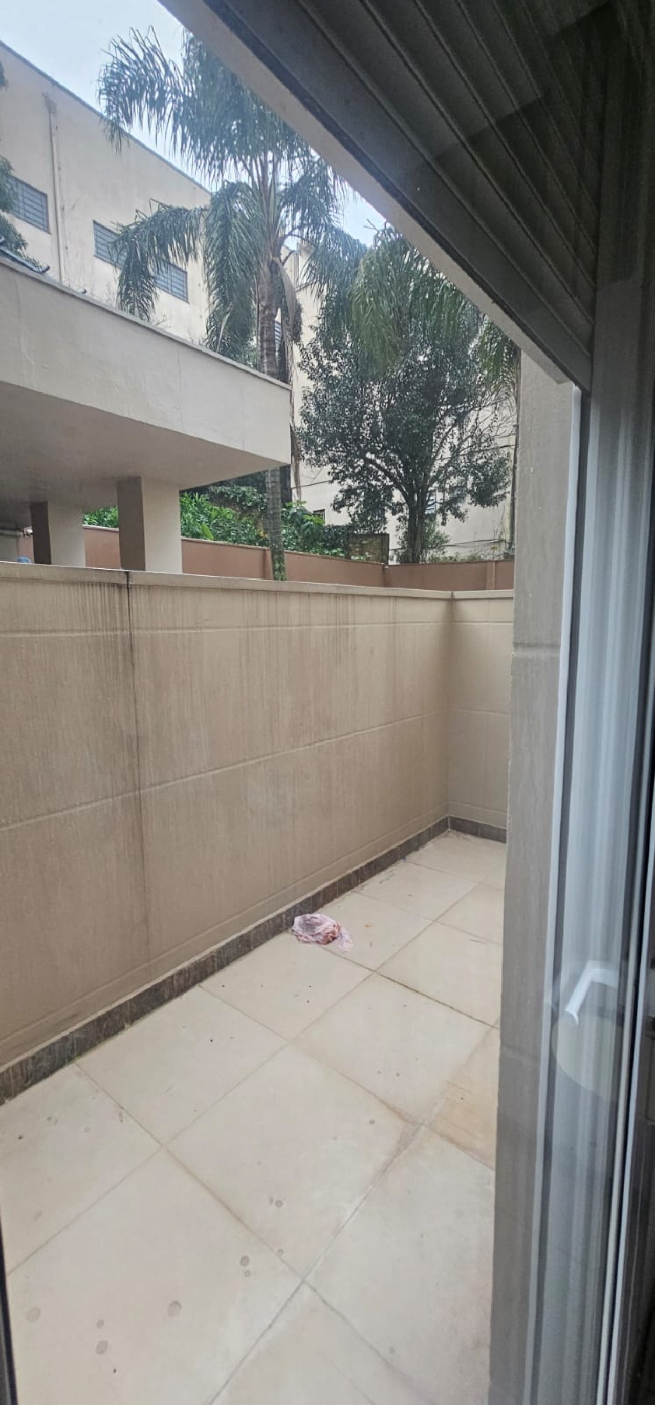 APARTAMENTO N° 102 DO RESIDENCIAL GREENPARK E TRÊS VAGAS DE GARAGEM N° 12 E N° 41 (DUPLA), localizado em Caxias Do Sul - RS