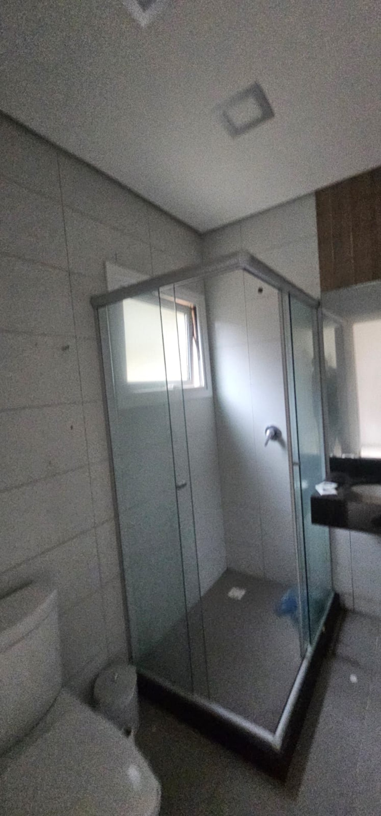APARTAMENTO N° 102 DO RESIDENCIAL GREENPARK E TRÊS VAGAS DE GARAGEM N° 12 E N° 41 (DUPLA), localizado em Caxias Do Sul - RS