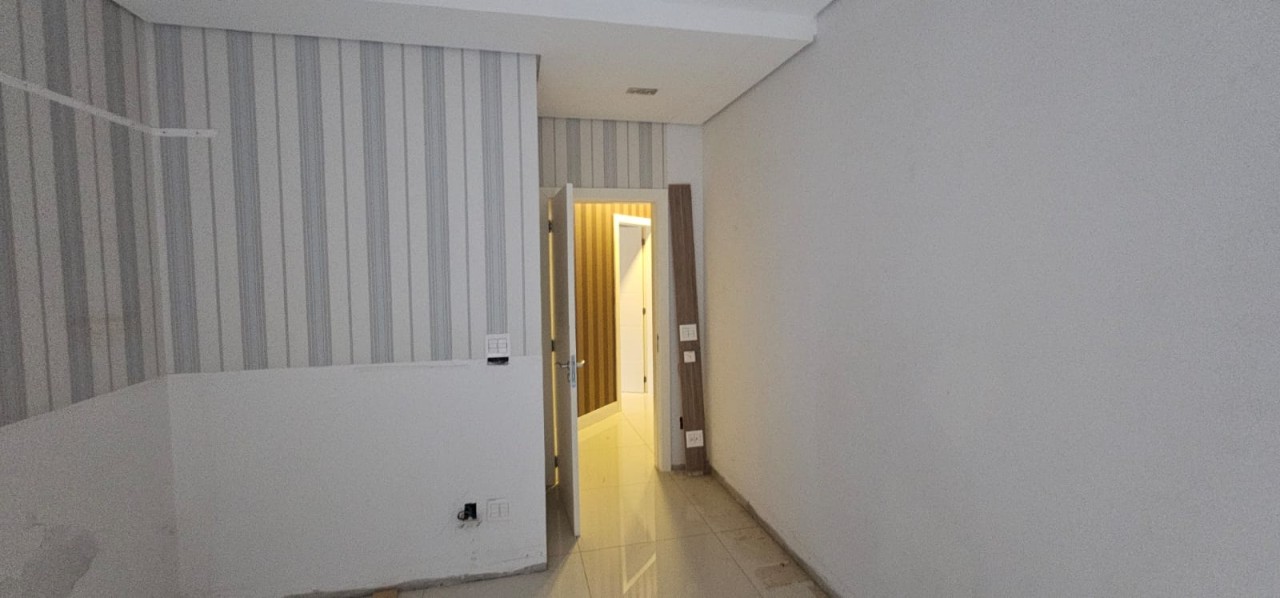 APARTAMENTO N° 102 DO RESIDENCIAL GREENPARK E TRÊS VAGAS DE GARAGEM N° 12 E N° 41 (DUPLA), localizado em Caxias Do Sul - RS