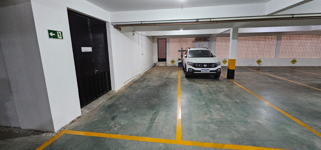 APARTAMENTO N° 102 DO RESIDENCIAL GREENPARK E TRÊS VAGAS DE GARAGEM N° 12 E N° 41 (DUPLA), localizado em Caxias Do Sul - RS