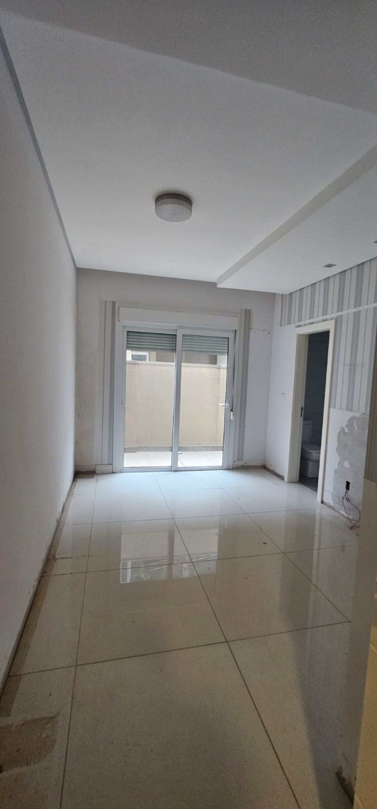 APARTAMENTO N° 102 DO RESIDENCIAL GREENPARK E TRÊS VAGAS DE GARAGEM N° 12 E N° 41 (DUPLA), localizado em Caxias Do Sul - RS