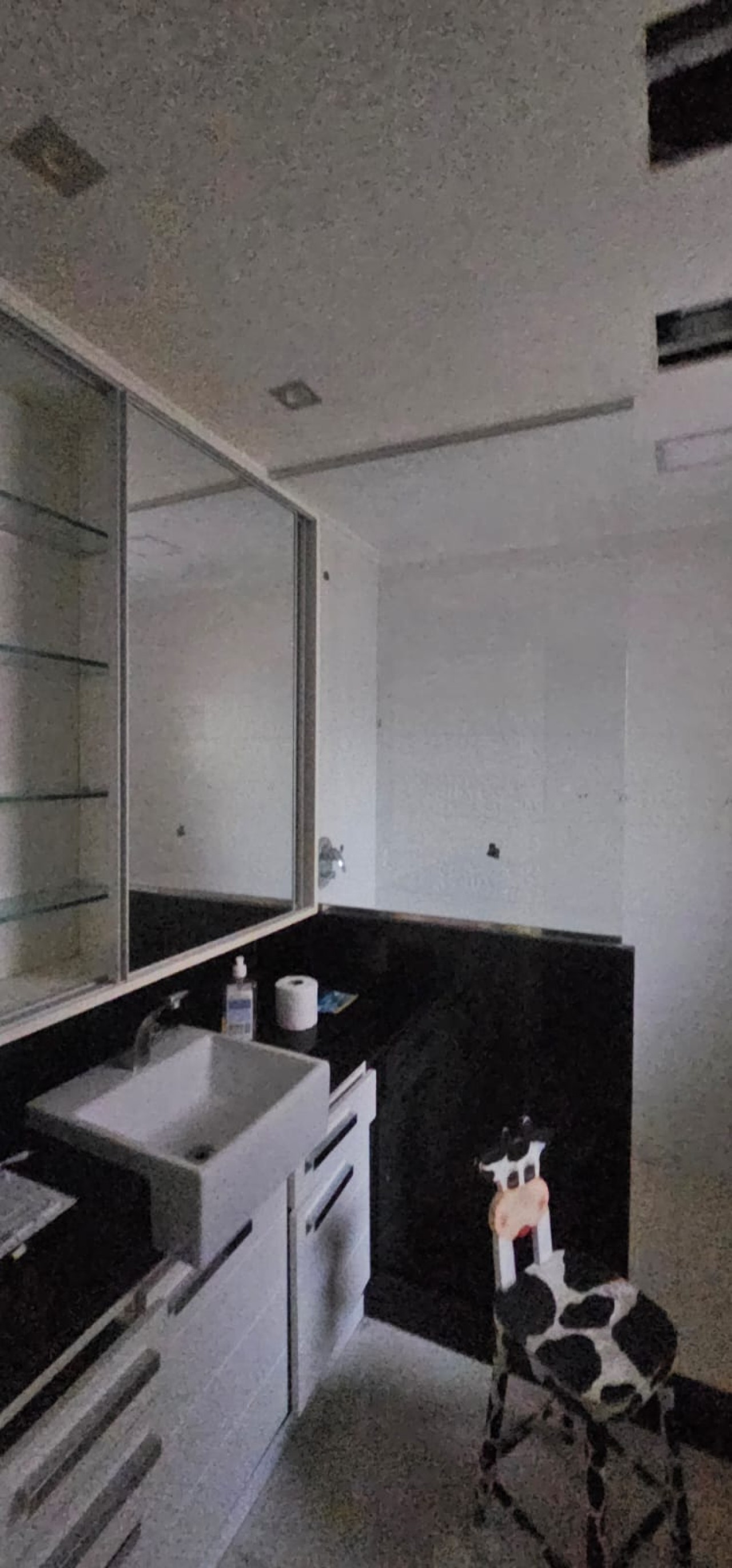 APARTAMENTO N° 102 DO RESIDENCIAL GREENPARK E TRÊS VAGAS DE GARAGEM N° 12 E N° 41 (DUPLA), localizado em Caxias Do Sul - RS