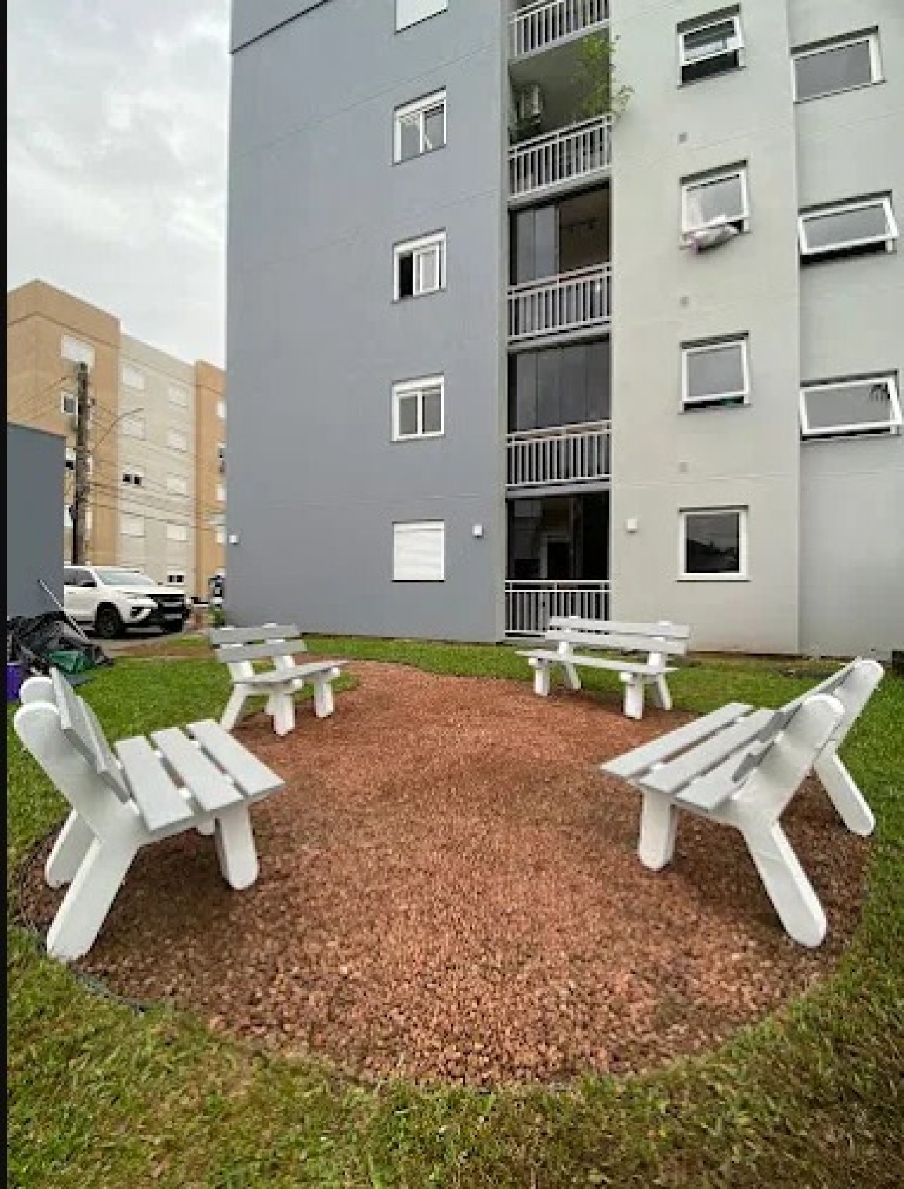 APARTAMENTO N° 201 E BOX DE GARAGEM N° 281 DA TORRE 17 DO RESIDENCIAL 1º DE MARÇO EM NOVO HAMBURGO, localizado em Novo Hamburgo - RS