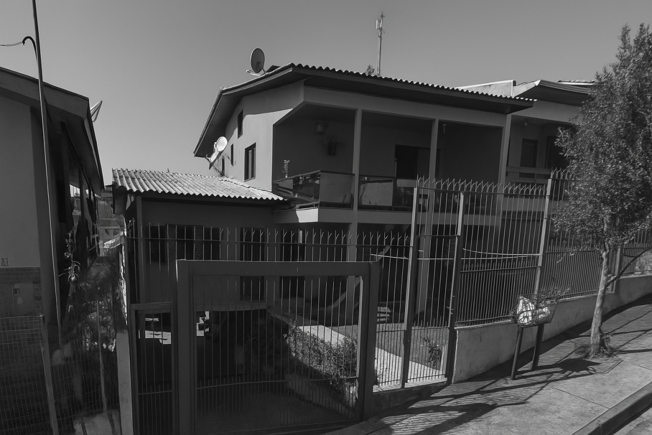 TERRENO DE 369m² E DUAS CASAS NO BAIRRO DESVIO RIZZO EM CAXIAS DO SUL/RS, localizado em Caxias Do Sul - RS