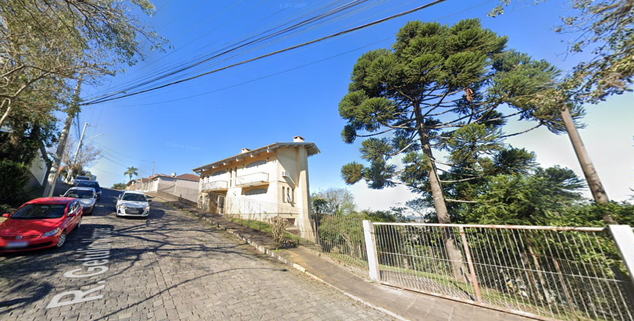 TERRENO COM ÁREA DE 360m² EM BENTO GONÇALVES - MATRÍCULA 15.792, localizado em Bento Gonçalves - RS