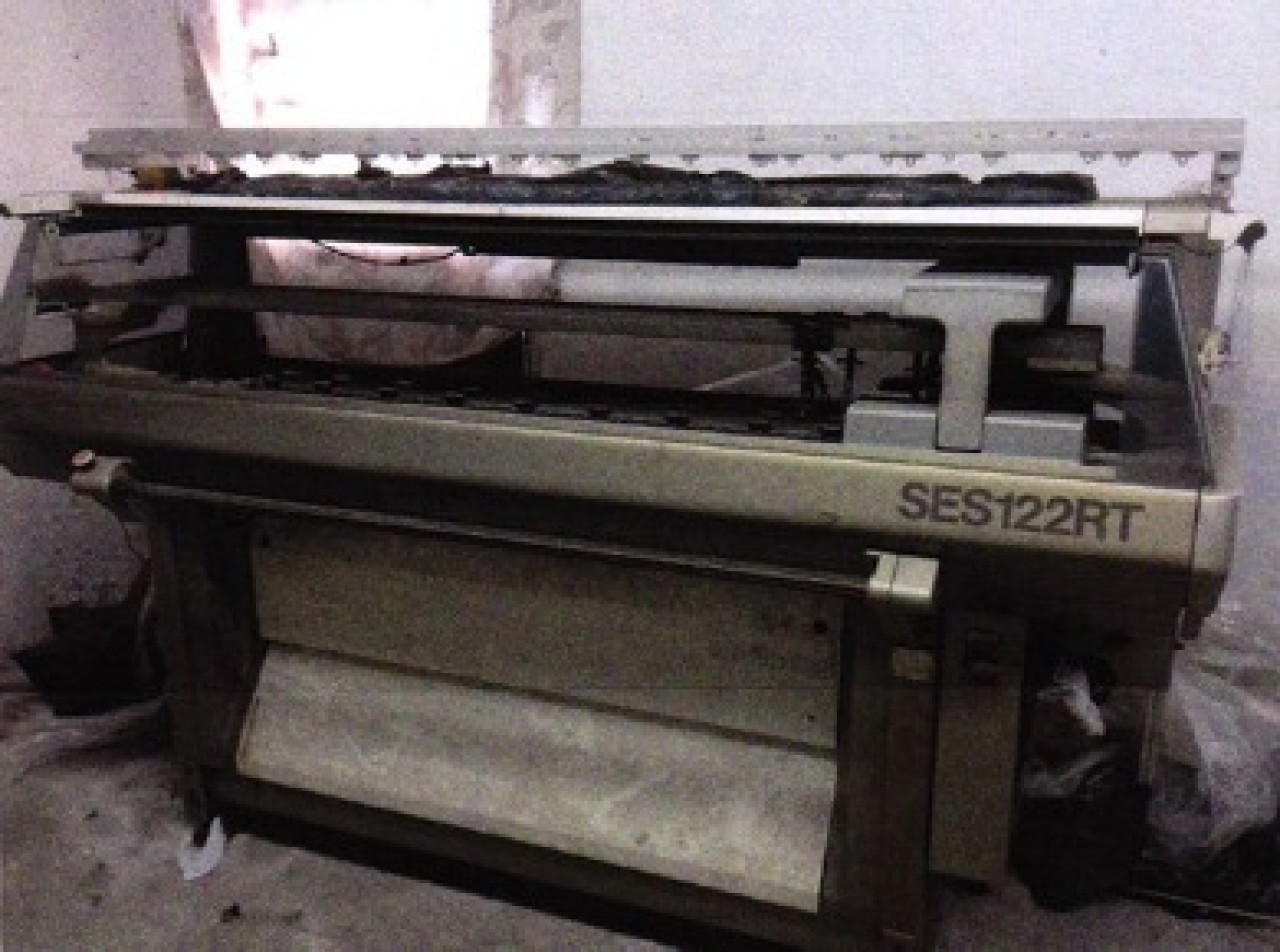 Máquina Para Tricotar Shima Seiki, modelo SES 122 RT, finura 12, sistemas doublé de porta fior. Dl 98/0146187-0