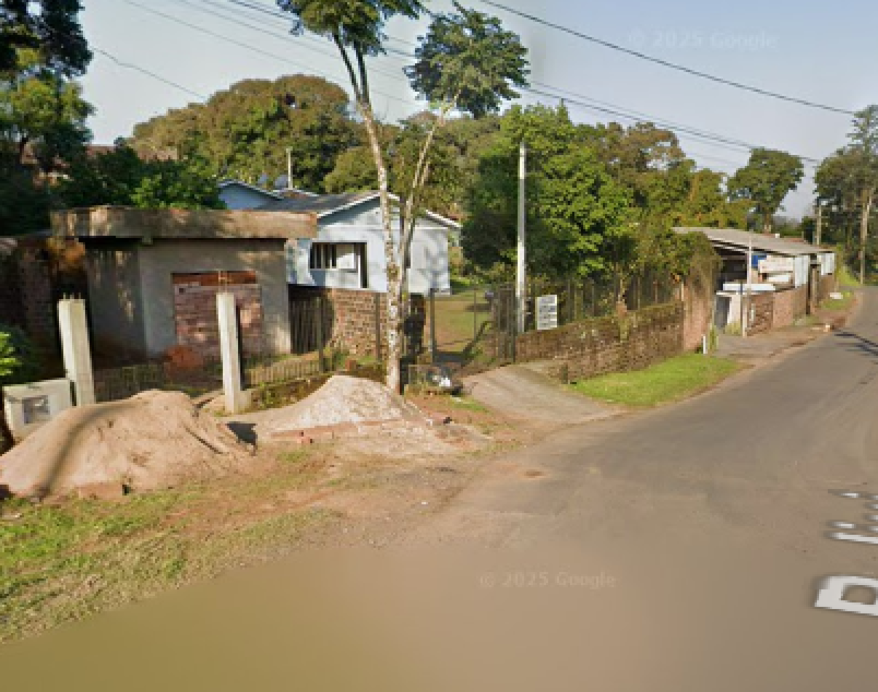 TERRENO COM 6.808,74m² COM CASA DE 174m² EM SÃO SEBASTIÃO DO CAÍ/RS, localizado em São Sebastião Do Caí - RS