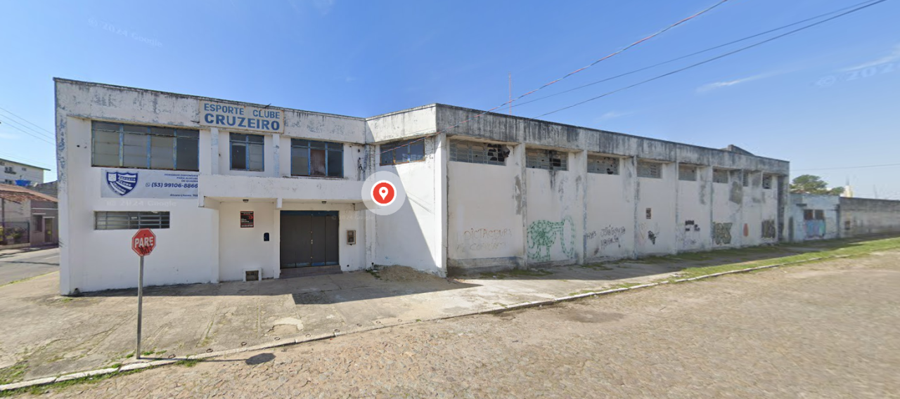 TERRENO DE 7.416m² COM ESTRUTURA ESPORTIVA - ESPAÇO MULTIUSO COM POTENCIAL COMERCIAL OU RECREATIVO EM PELOTAS