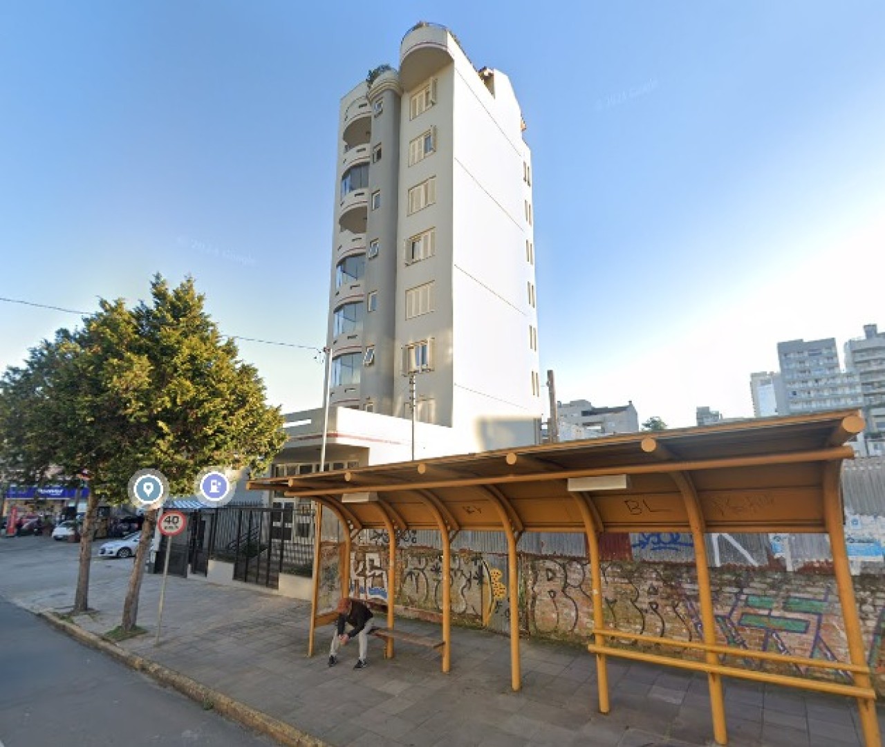 APARTAMENTO N° 201 DO EDIFÍCIO RESIDENCIAL PORTOFINO, localizado em Caxias Do Sul - RS