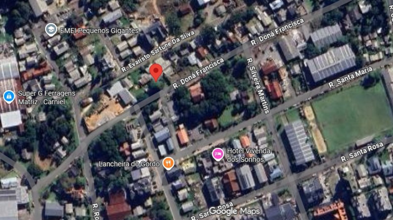TERRENO COM 587,20m² COM DUAS BENFEITORIAS NA CIDADE DE GRAMADO, localizado em Gramado - RS