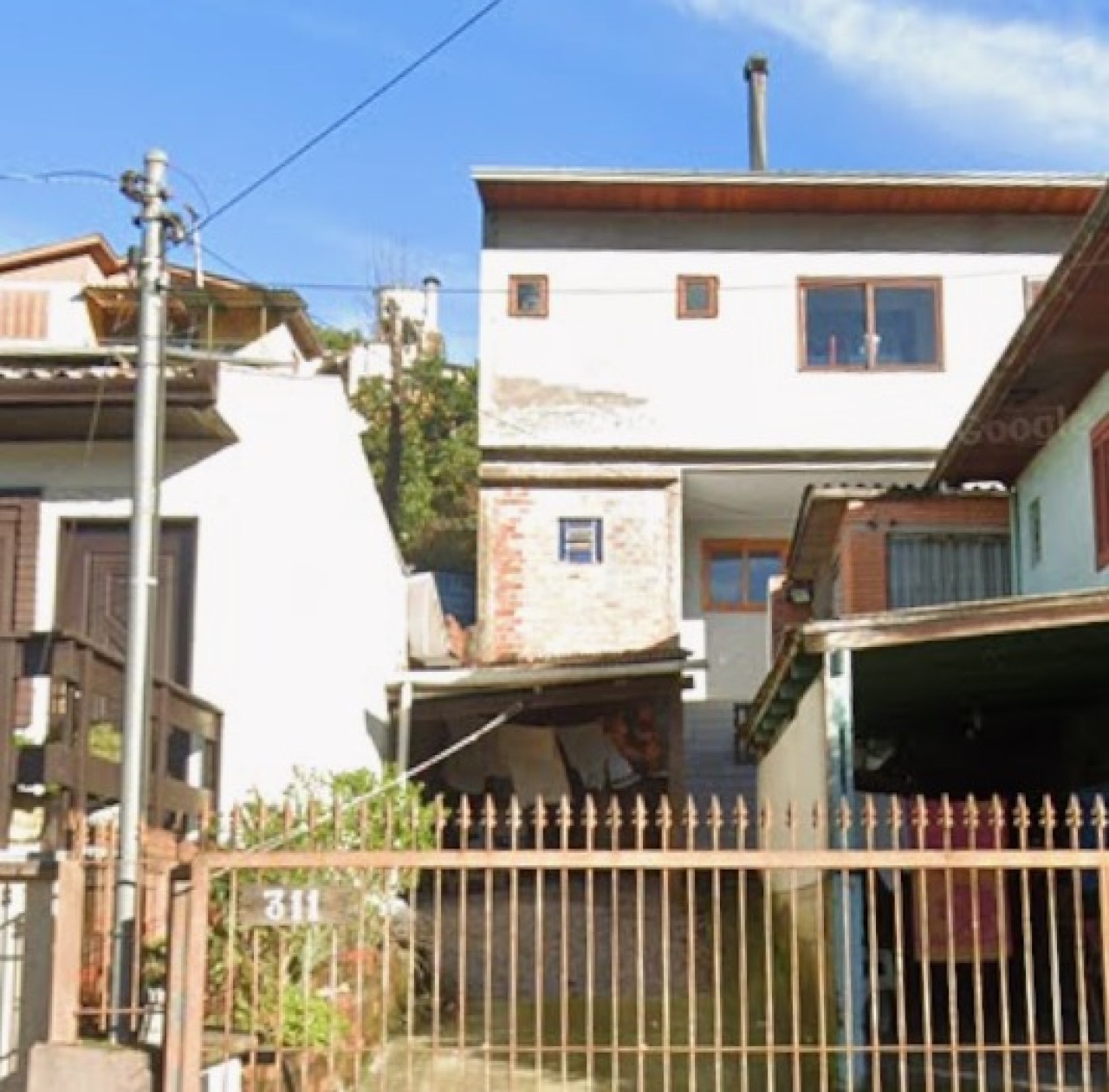 CASA DE 2 ANDARES COM ÁREA DE 84m² NO BAIRRO CHARQUEADAS EM CAXIAS DO SUL/RS, localizado em Caxias Do Sul - RS