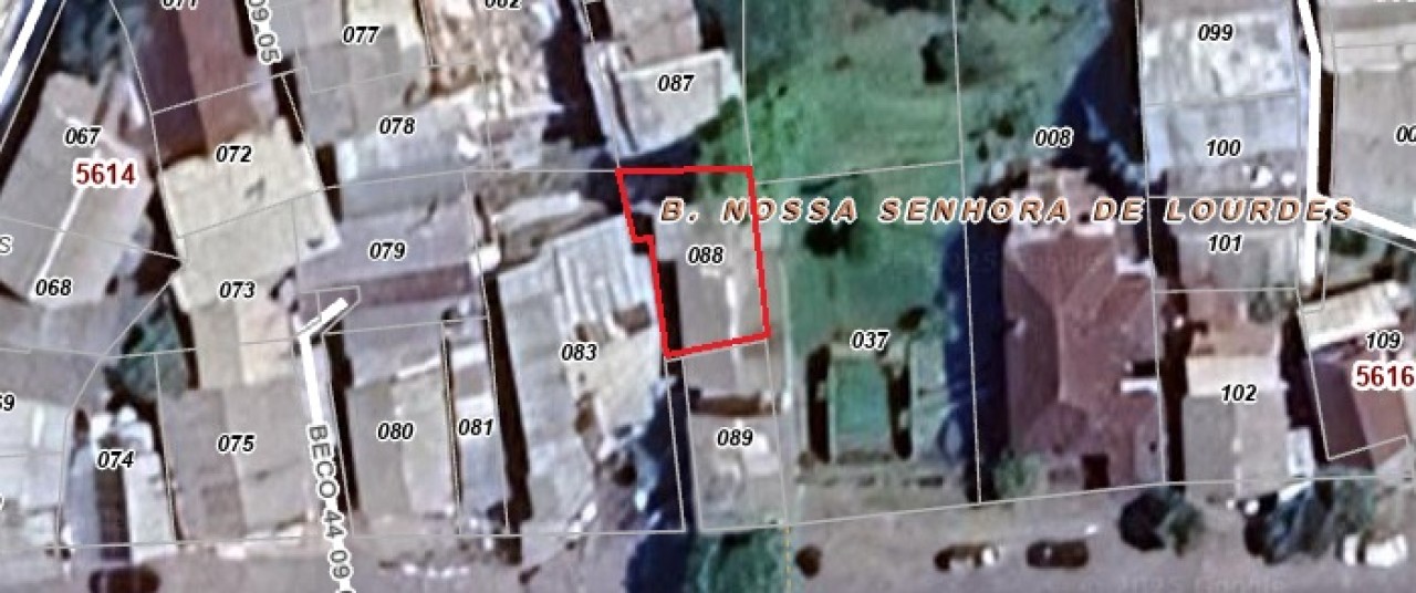 TERRENO COM ÁREA DE 84,21m² E CASA NO BAIRRO LOURDES EM CAXIAS DO SUL, localizado em Caxias Do Sul - RS