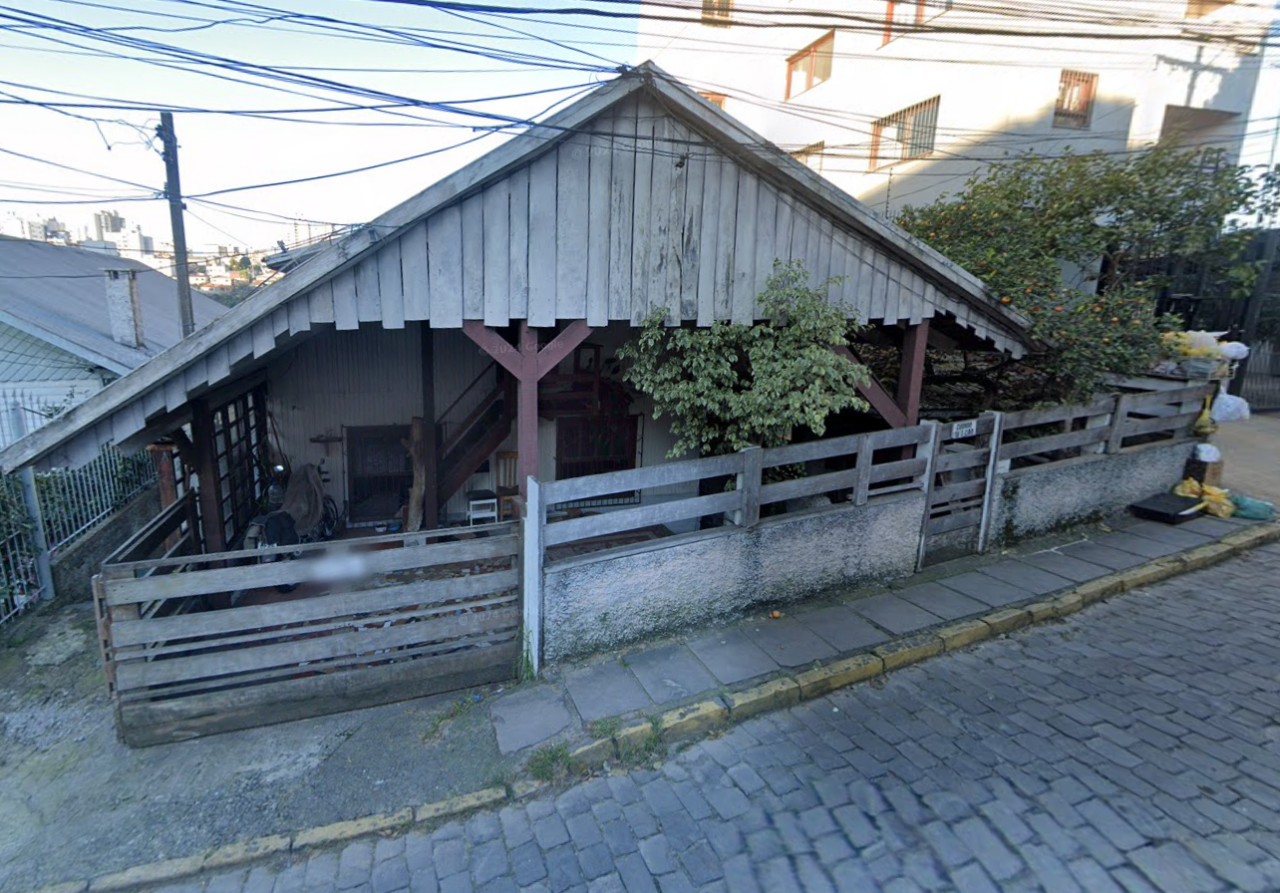 Imagem do imóvel CASA SOBRE TERRENO COM ÁREA DE 143,85m² EM CAXIAS DO SUL