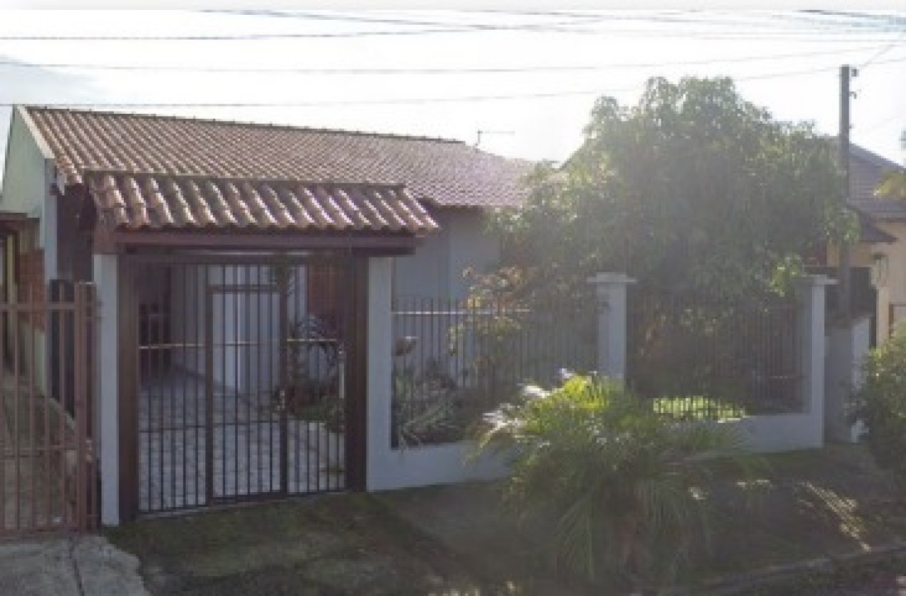 CASA SOBRE UM TERRENO COM DE 250,00m² EM ESTÂNCIA VELHA/RS, localizado em Estância Velha - RS