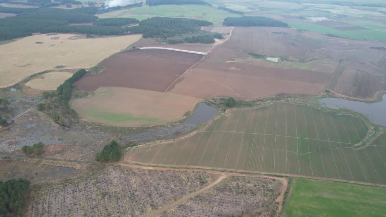 TERRENO COM ÁREA DE 1.388.781,00m² EM CAMBARÁ DO SUL/RS, localizado em Cambará Do Sul - RS