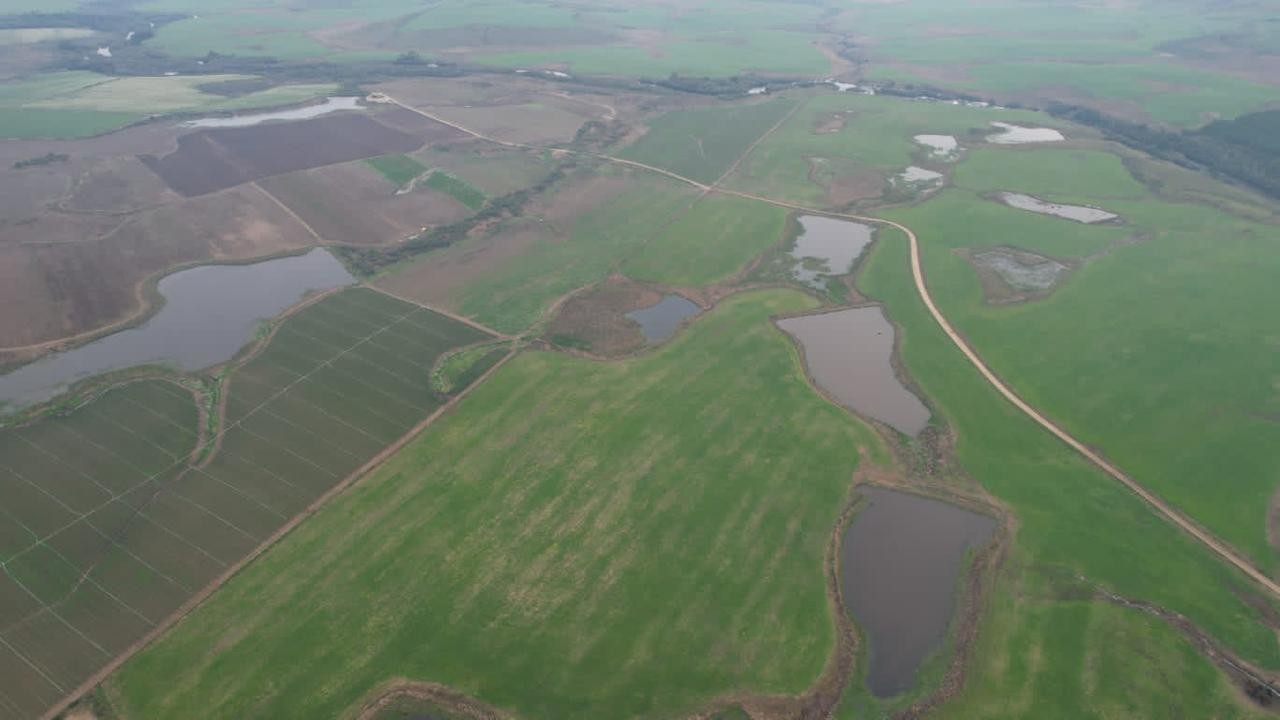 TERRENO COM ÁREA DE 1.388.781,00m² EM CAMBARÁ DO SUL/RS, localizado em Cambará Do Sul - RS