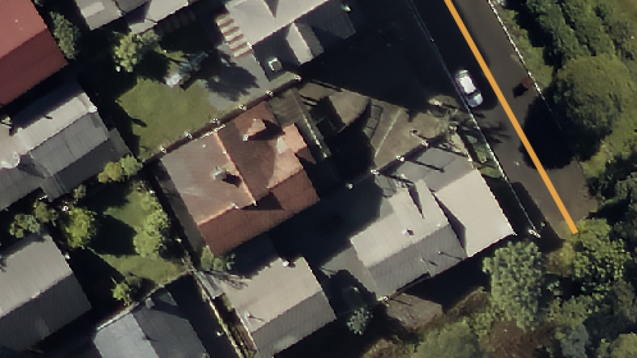 TERRENO DE 360m² LOCALIZADO NO LOTEAMENTO “VILA OLIMPICA” EM GRAMADO/RS, inscrito sob matrícula nº 13.665 do CRI de Gramado, localizado em Gramado - RS, bairro Várzea Grande