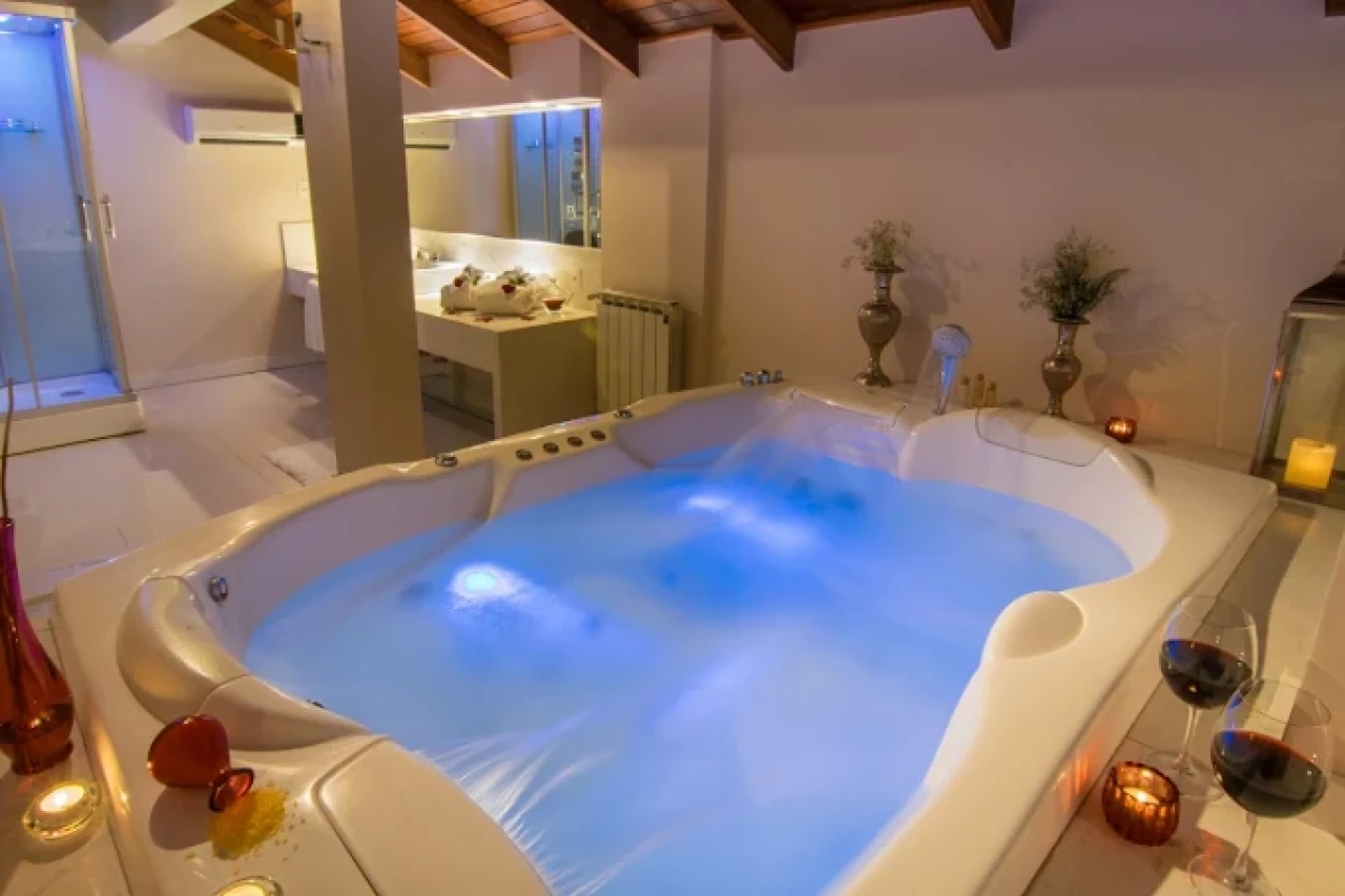 ARRECADAÇÃO DE PROPOSTAS PARA O FUTURO LEILÃO DO HOTEL MODEVIE BOUTIQUE GRAMADO., localizado em Gramado - RS