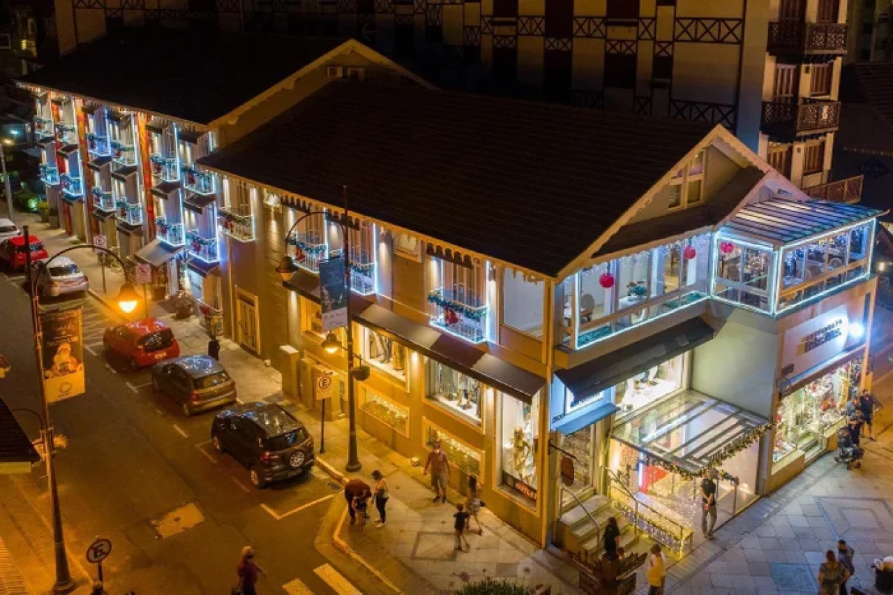 ARRECADAÇÃO DE PROPOSTAS PARA O FUTURO LEILÃO DO HOTEL MODEVIE BOUTIQUE GRAMADO., localizado em Gramado - RS