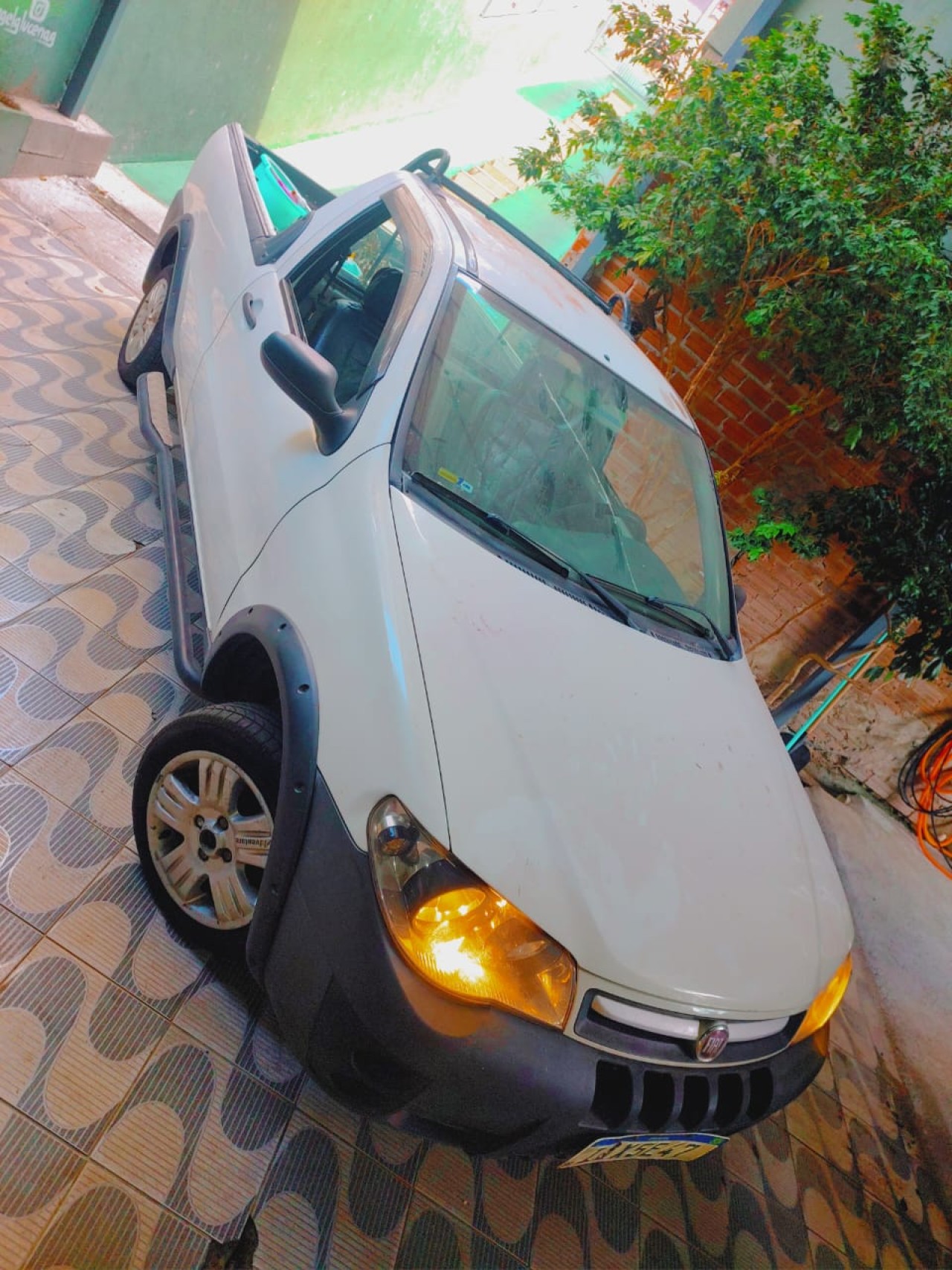 FIAT/STRADA FIRE FLEX, Ano/modelo: 2010/2011, Placa: IQX5E47,  Tipo: Caminhonete, Cor: Branca