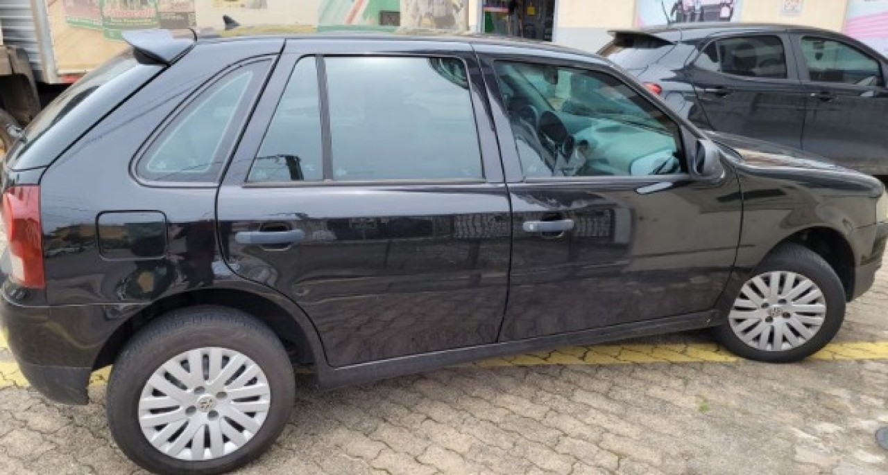 DIREITOS E AÇÕES SOBRE O VEÍCULO VW/GOL 1.0 GIV, Ano/modelo: 2008/2009, Placa: IOW2093, Cor: Preta, Veículo está: Em circulação