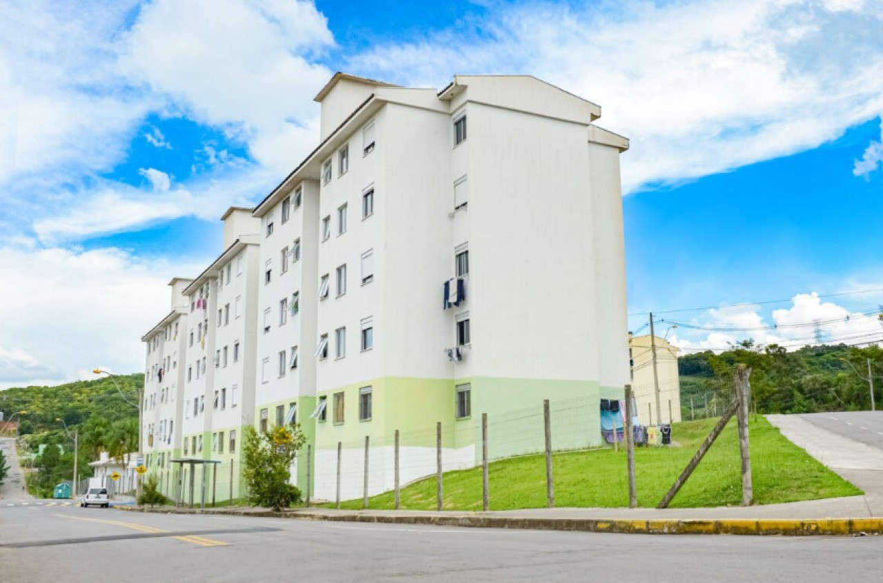 APARTAMENTO Nº 403 BLOCO D COM ÁREA DE 49m², RESIDENCIAL COMPOS DA SERRA VI EM CAXIAS DO SUL/RS