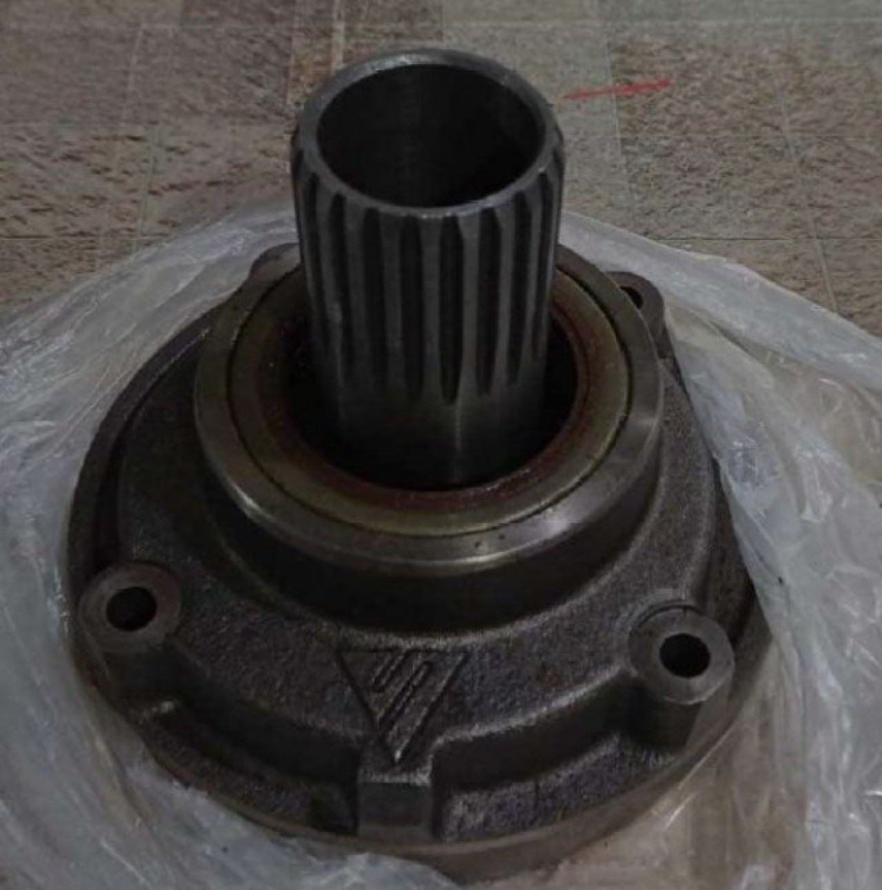 BOMBA DO TORQUE DA RETRO CASE 580 H MOTOR PERKINS REFERÊNCIA L30488.