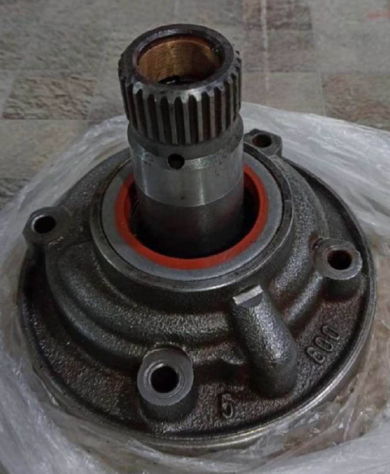 BOMBA DO TORQUE DA RETRO 580H MOTOR CUMMINS REFERÊNCIA E 159970.