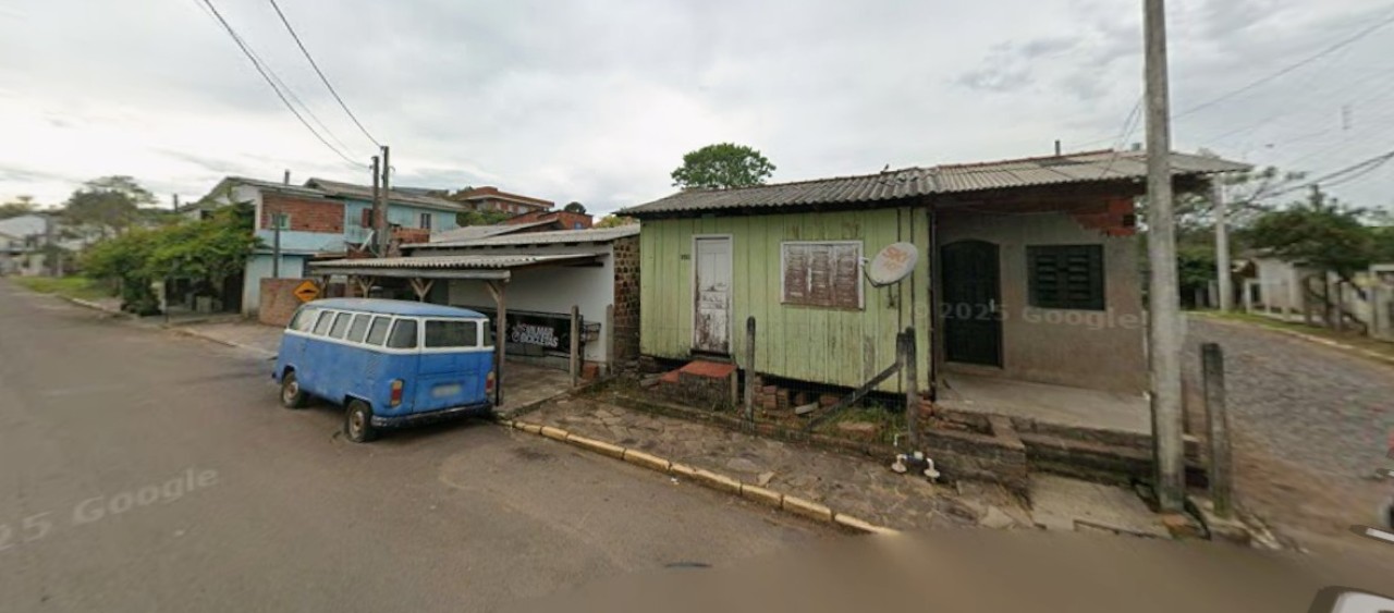UM IMÓVEL COM ÁREA DE 364m² COM BENFEITORIAS NÃO AVERBADAS LOCALIZADO EM SÃO SEBASTIÃO DO CAÍ, localizado em São Sebastião Do Caí - RS, bairro Quilombo