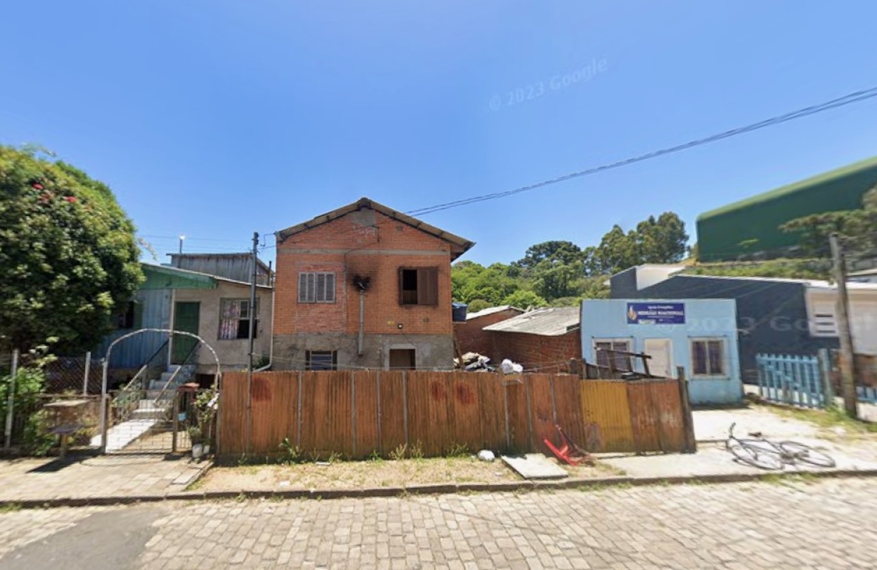 UM TERRENO DE 360m² PRIVATIVOS DO LOTE ADMINISTRATIVO Nº 5, localizado em Caxias Do Sul - RS