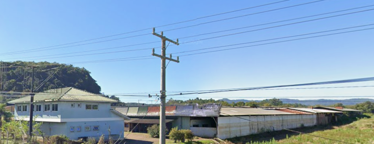 TERRENO RURAL COM 61.107,125M² E 4 GALPÕES INDUSTRIAIS NÃO AVERBADOS, localizado em Bom Princípio - RS, bairro Bela Vista