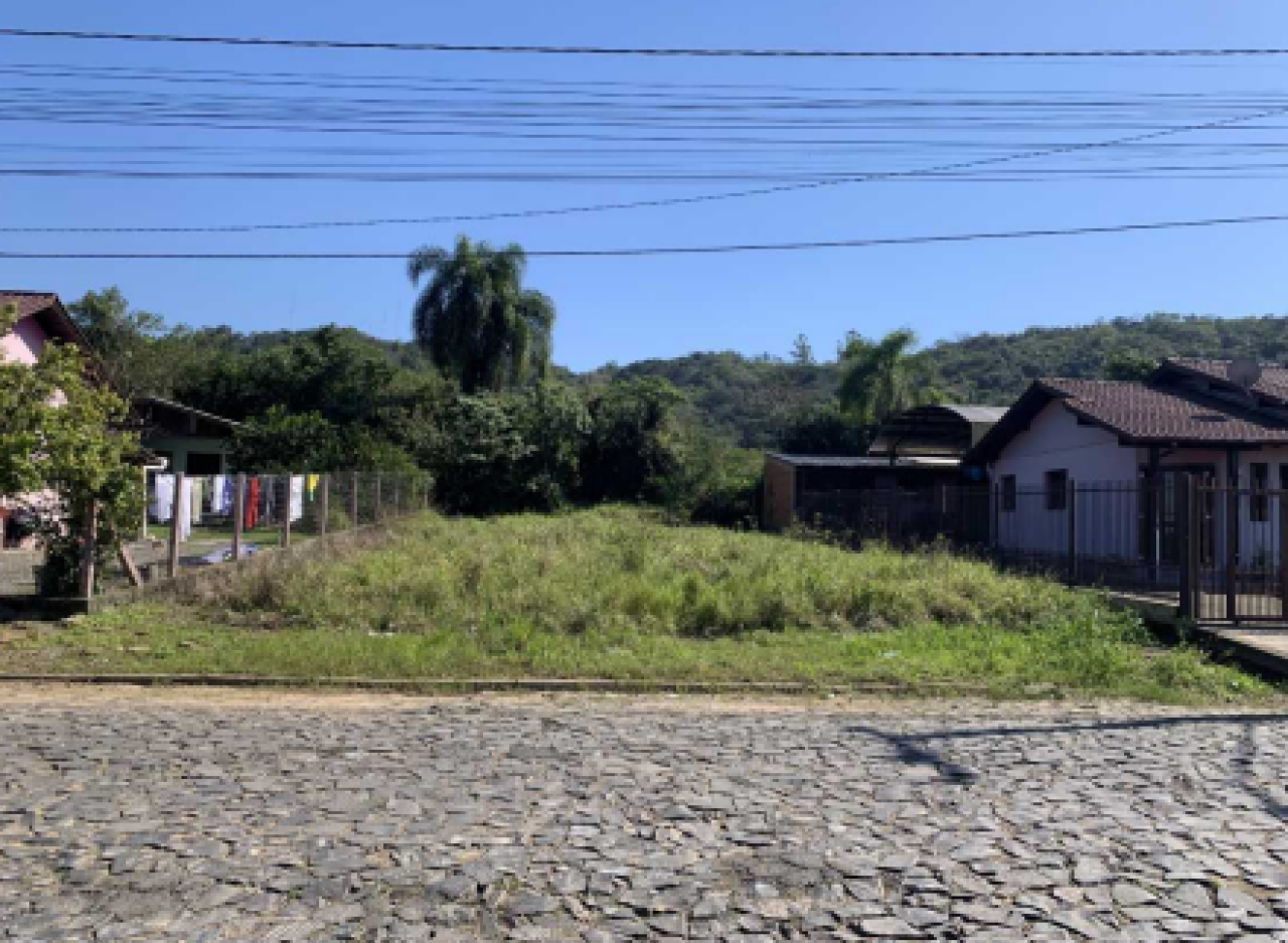 TERRENO URBANO COM 420M² EM PAROBÉ/RS, localizado em Parobé - RS, bairro Fazenda Pires
