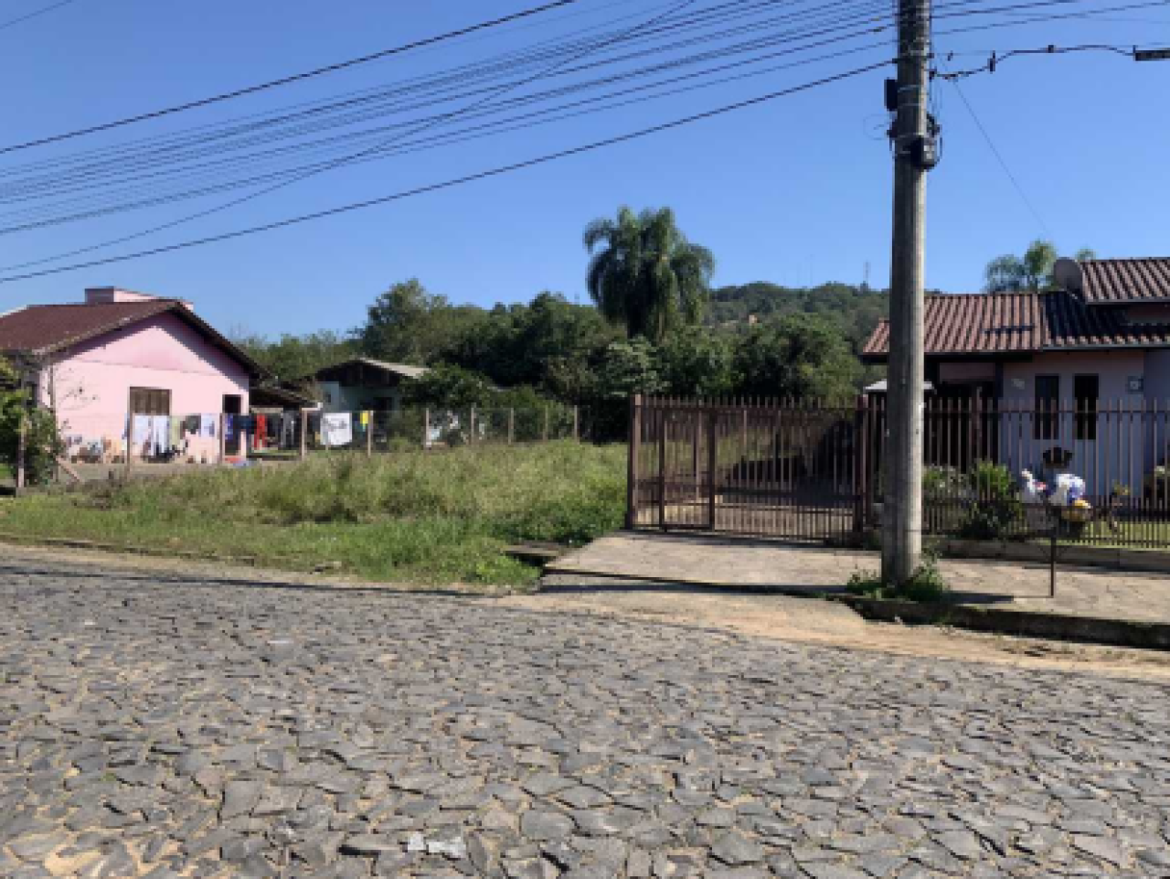 TERRENO URBANO COM 420M² EM PAROBÉ/RS, localizado em Parobé - RS, bairro Fazenda Pires