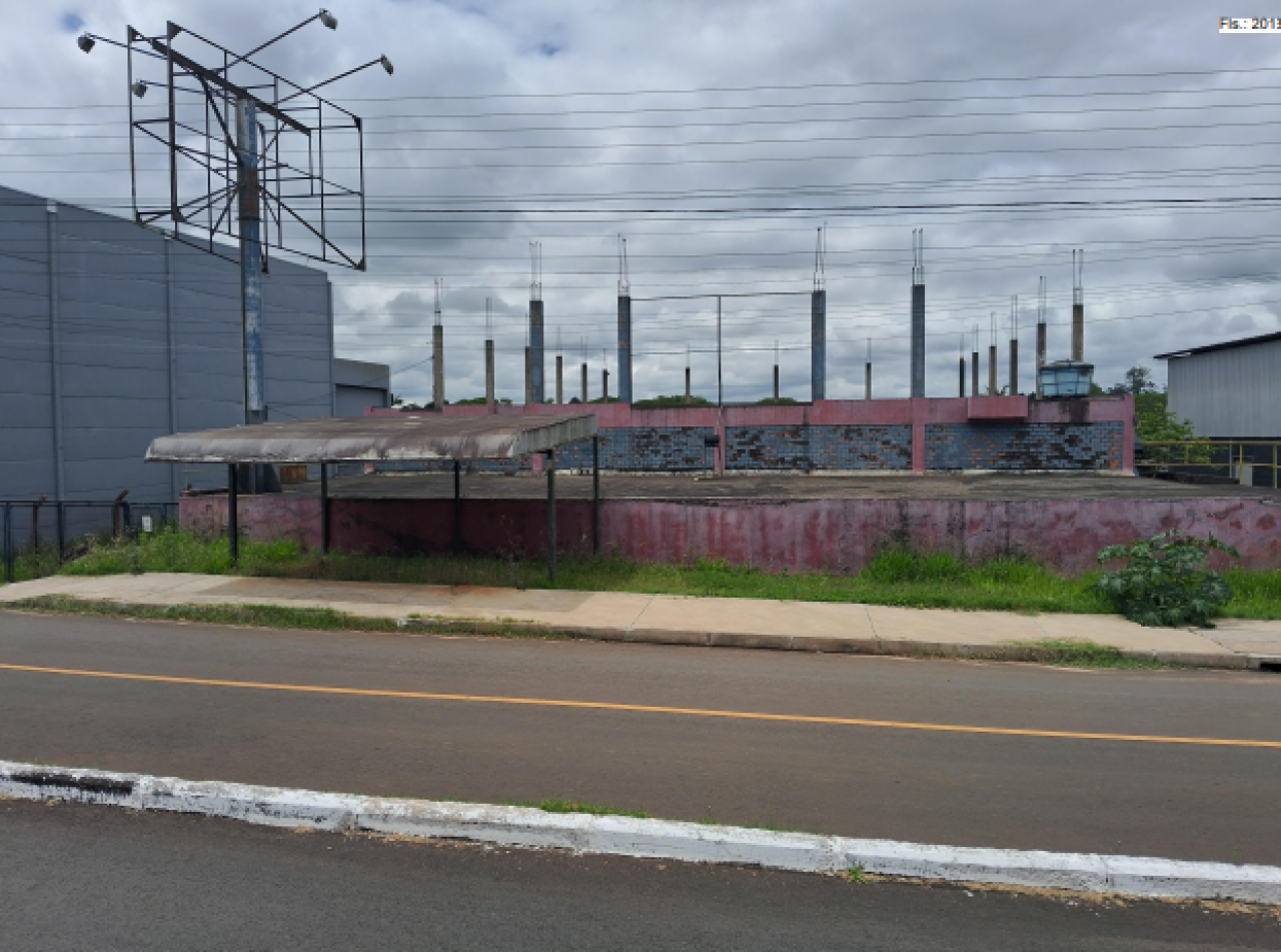TERRENO COM AREA DE 1.785,00m² E BENFEITORIA EM CHARQUEADAS, localizado em Charqueadas - RS, bairro Vila Orvisa