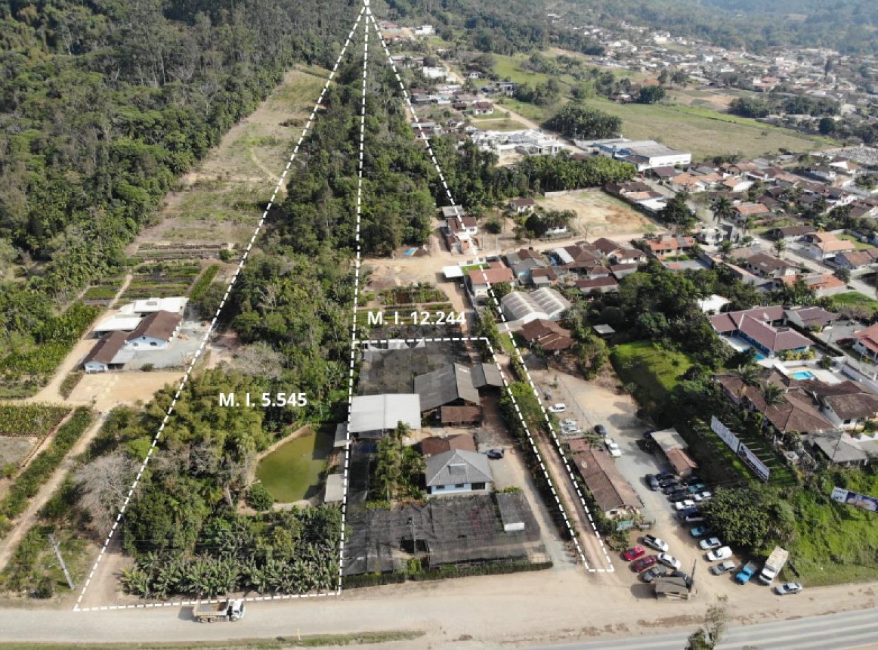 ÁREA DE TERRAS DE 25.840 m² EM CORUPÁ/SC