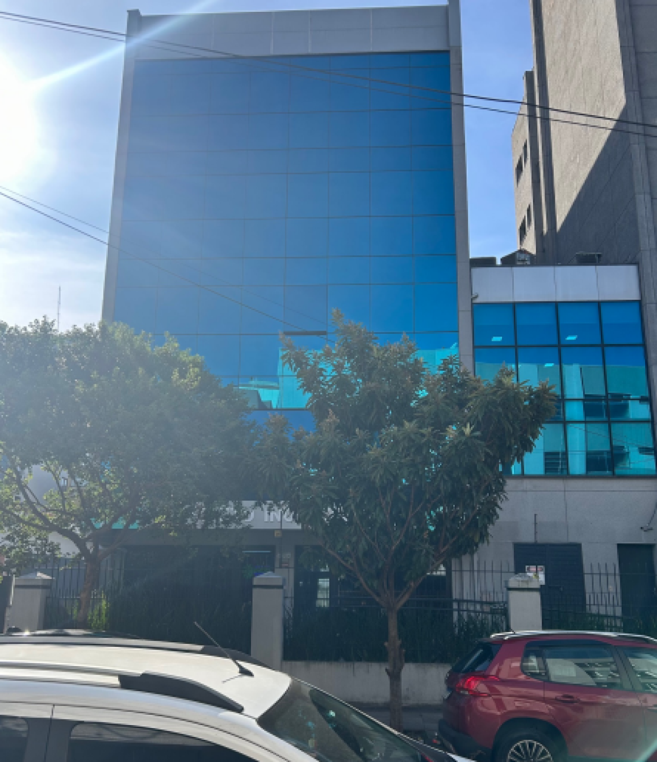 Imagem do imóvel PRÉDIO COMERCIAL COM 7 PAVIMENTOS NO BAIRRO SANTANA EM PORTO ALEGRE/RS