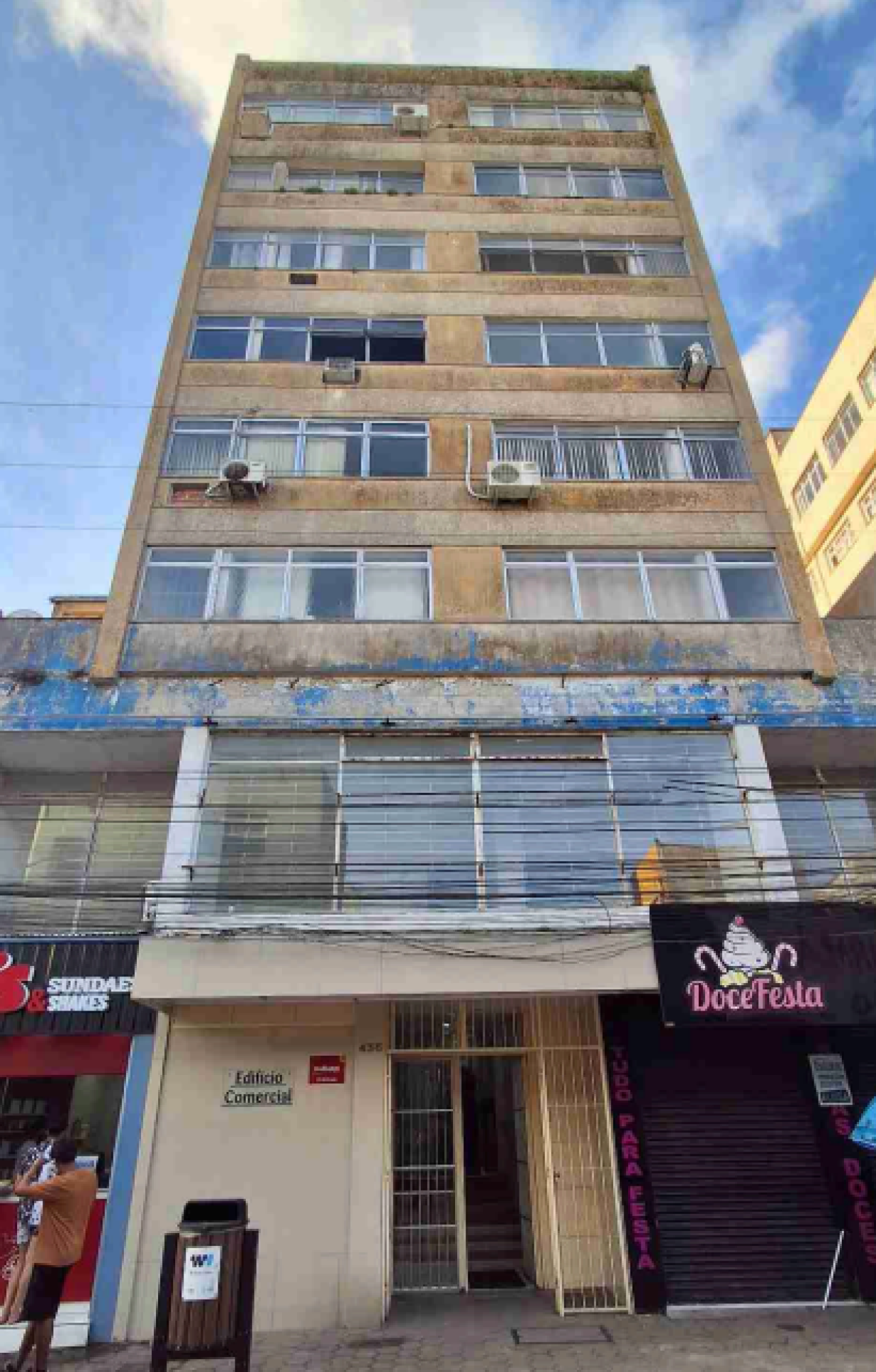 SALA COMERCIAL Nº 306 NO CENTRO DE RIO GRANDE/RS