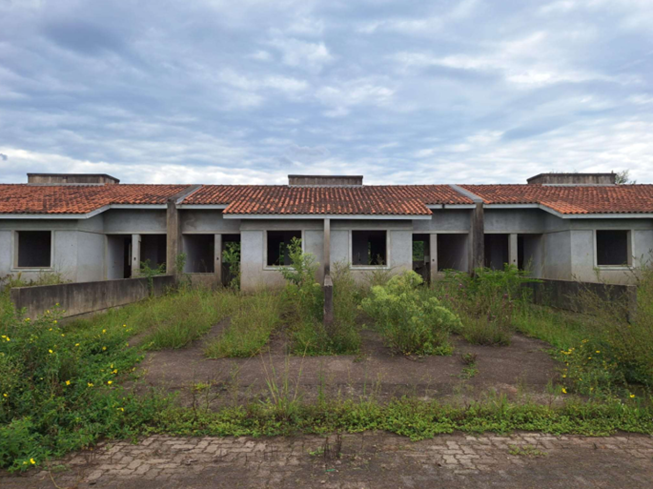 Imagem do imóvel CASA DE ALVENARIA GEMINADA EM CONSTRUÇÃO, Nº 501 - A e 501 - B