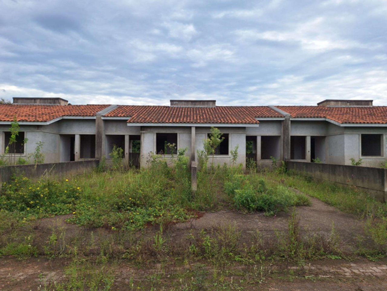 Imagem do imóvel CASA DE ALVENARIA GEMINADA EM CONSTRUÇÃO, Nº 521 - A e 521 - B