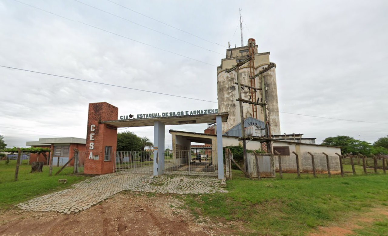 Imagem do imóvel UNIDADE ARMAZENADORA DA CESA COM SILOS E BENFEITORIAS, ÁREA DE 19.365,52M², EM SÃO GABRIEL/RS