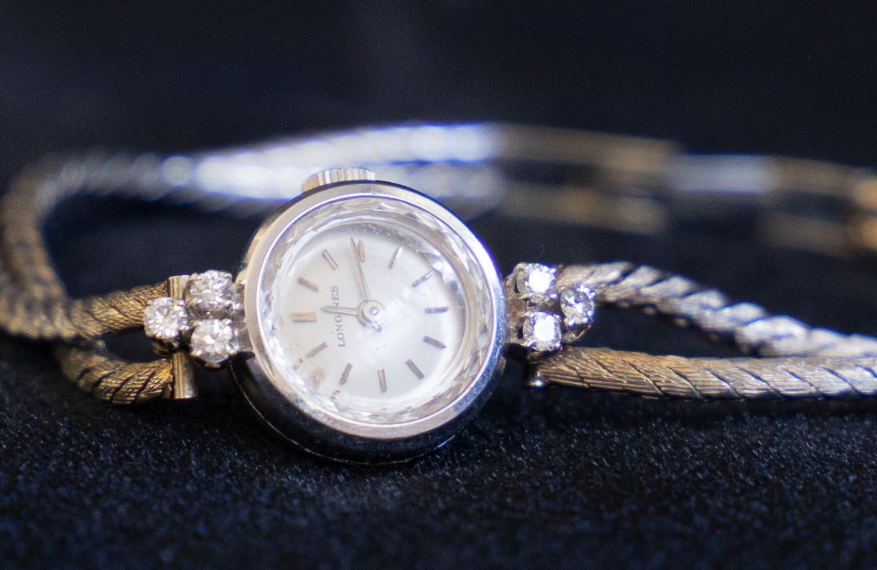 Relógio Longines em ouro branco 18k com diamantes